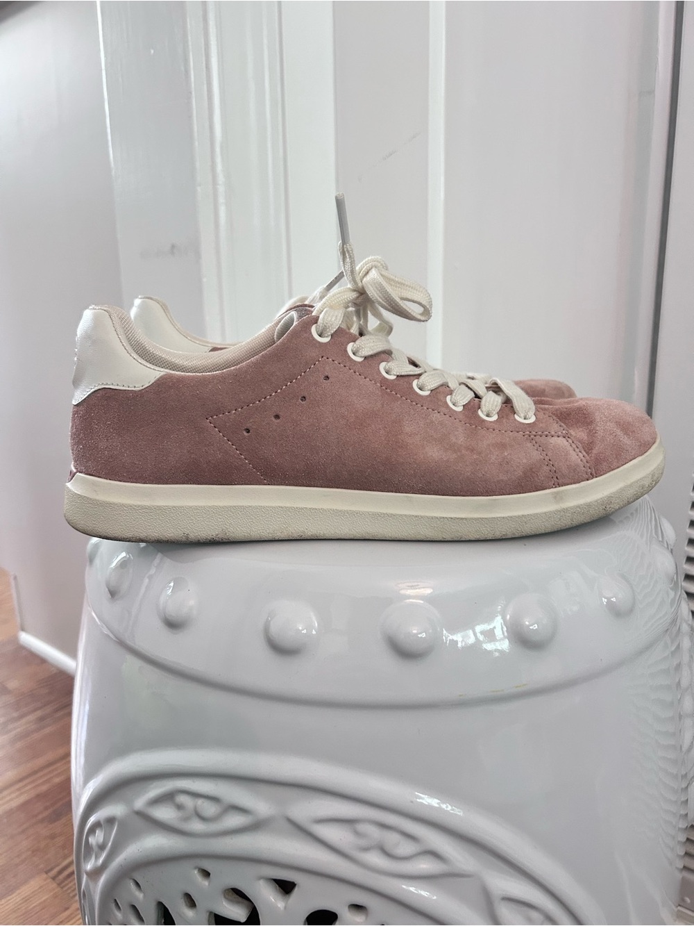 Tory Burch Howell Court sneakers suede logo size 8